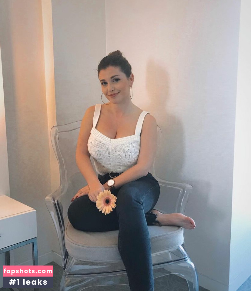 Carolina Neto gallery photo #10