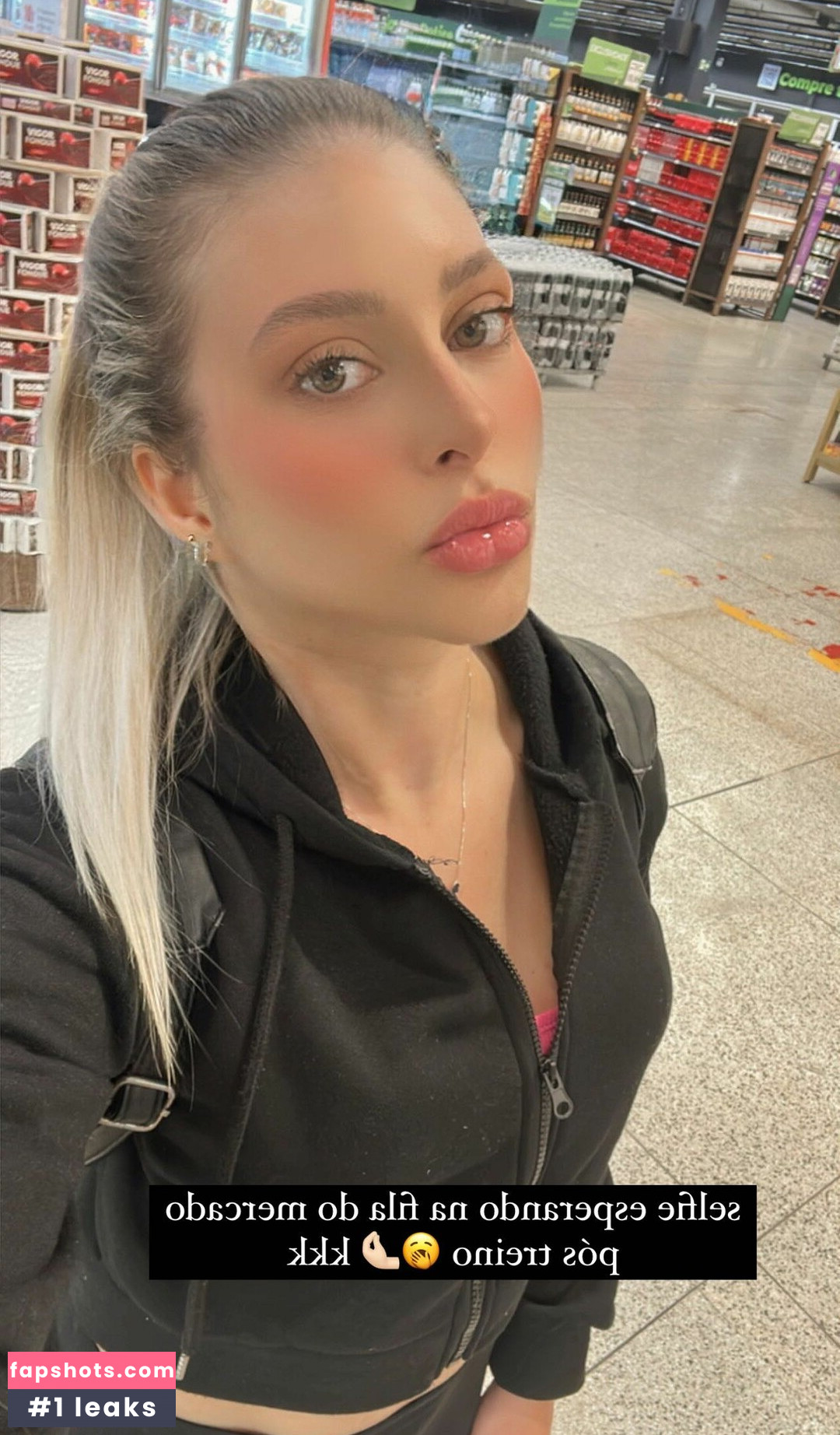 Carolina Paiva gallery photo #42