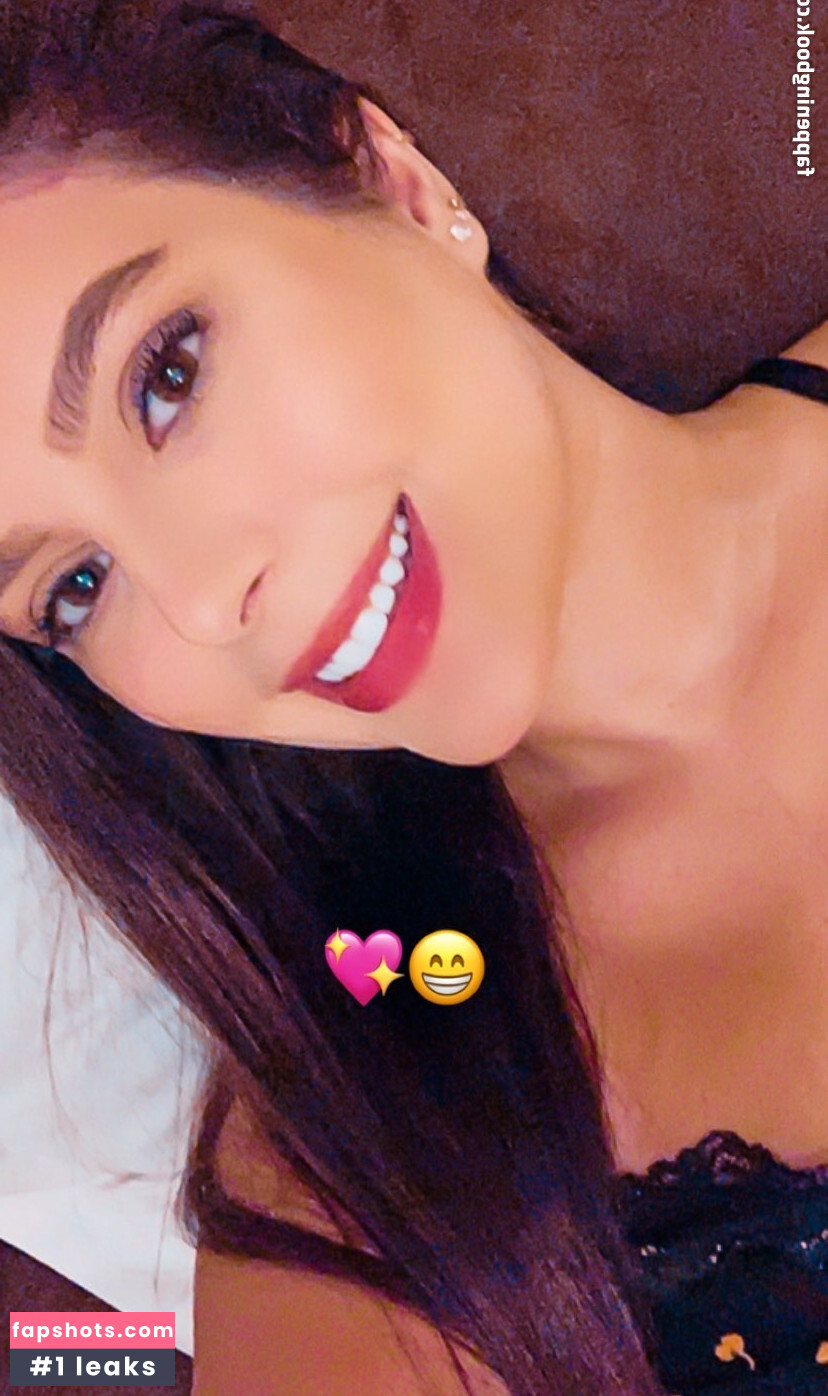 Carolina Paiva gallery photo #47