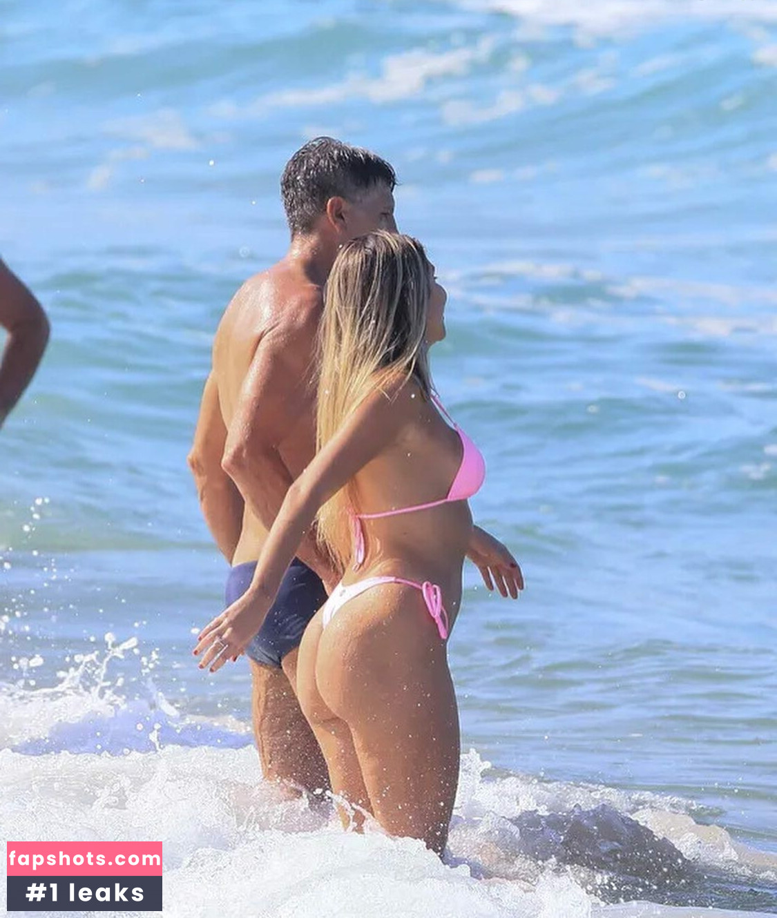 Carolina Portaluppi gallery photo #2