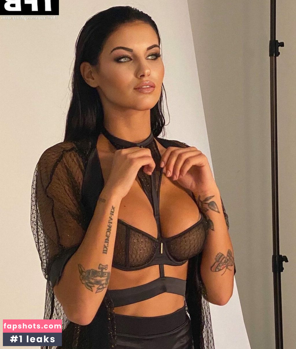 Carolina Stramare gallery photo #22