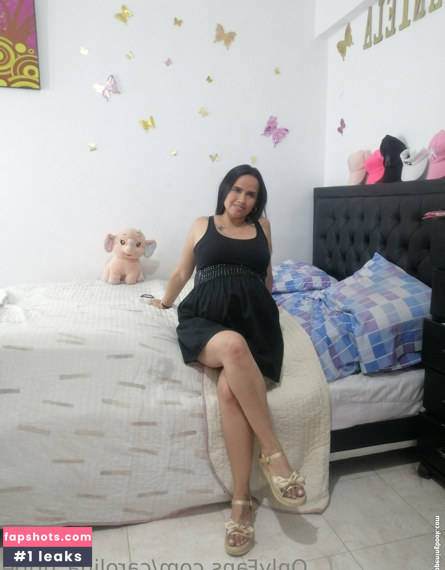 carolina_uribe gallery photo #17