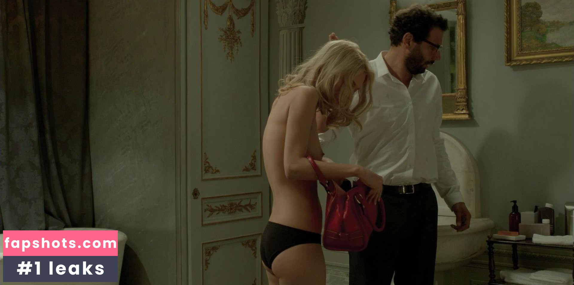 Caroline Anglade gallery photo #9