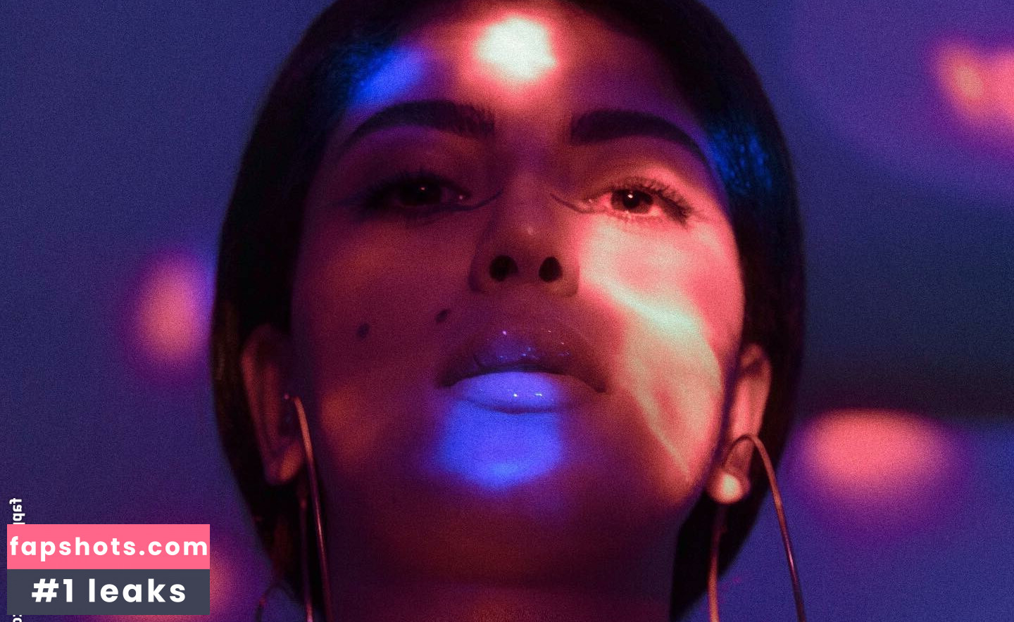 Caroline Azmy gallery photo #18