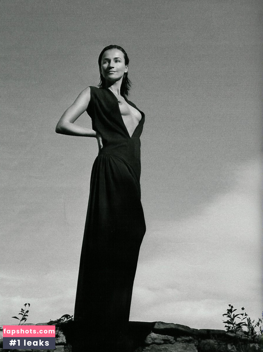 Caroline Beil gallery photo #57