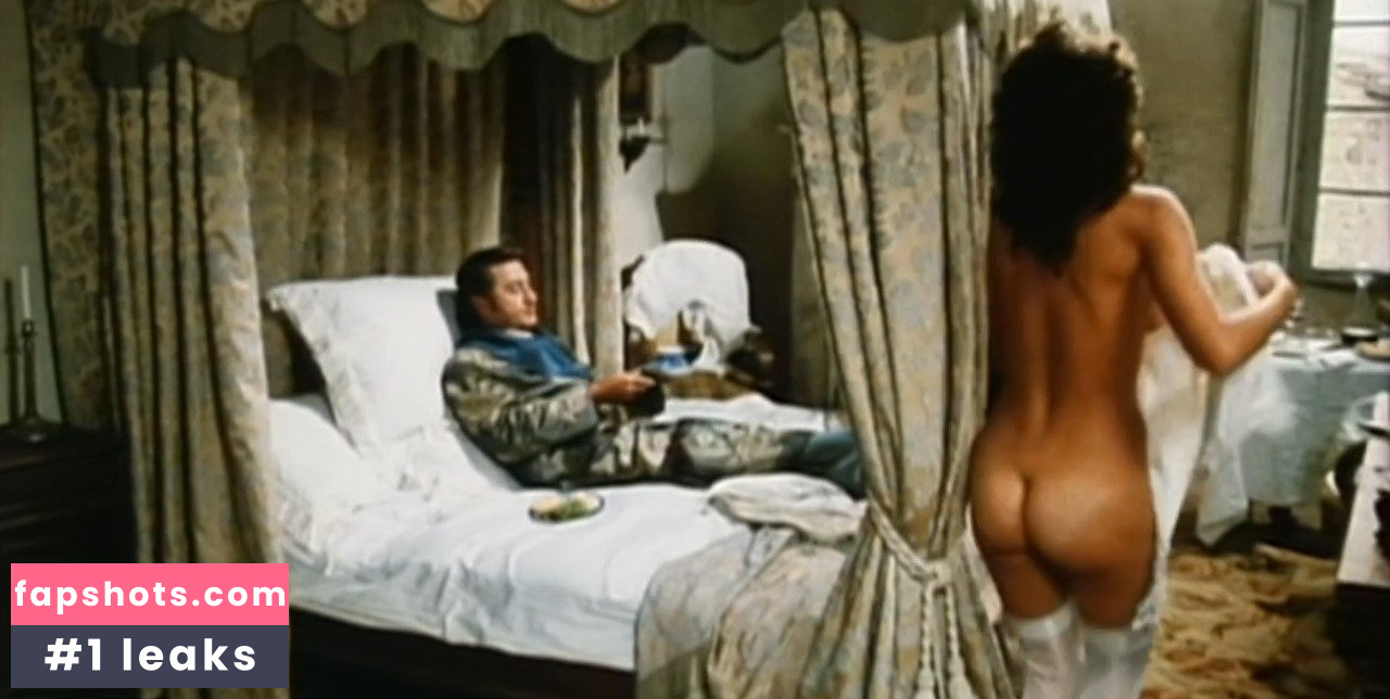 Caroline Berg Nude Leaks OnlyFans Photos #14 - LeakJerk