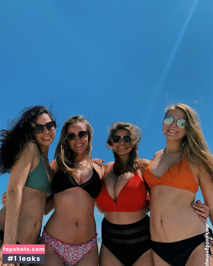 Caroline Casbon gallery photo #17