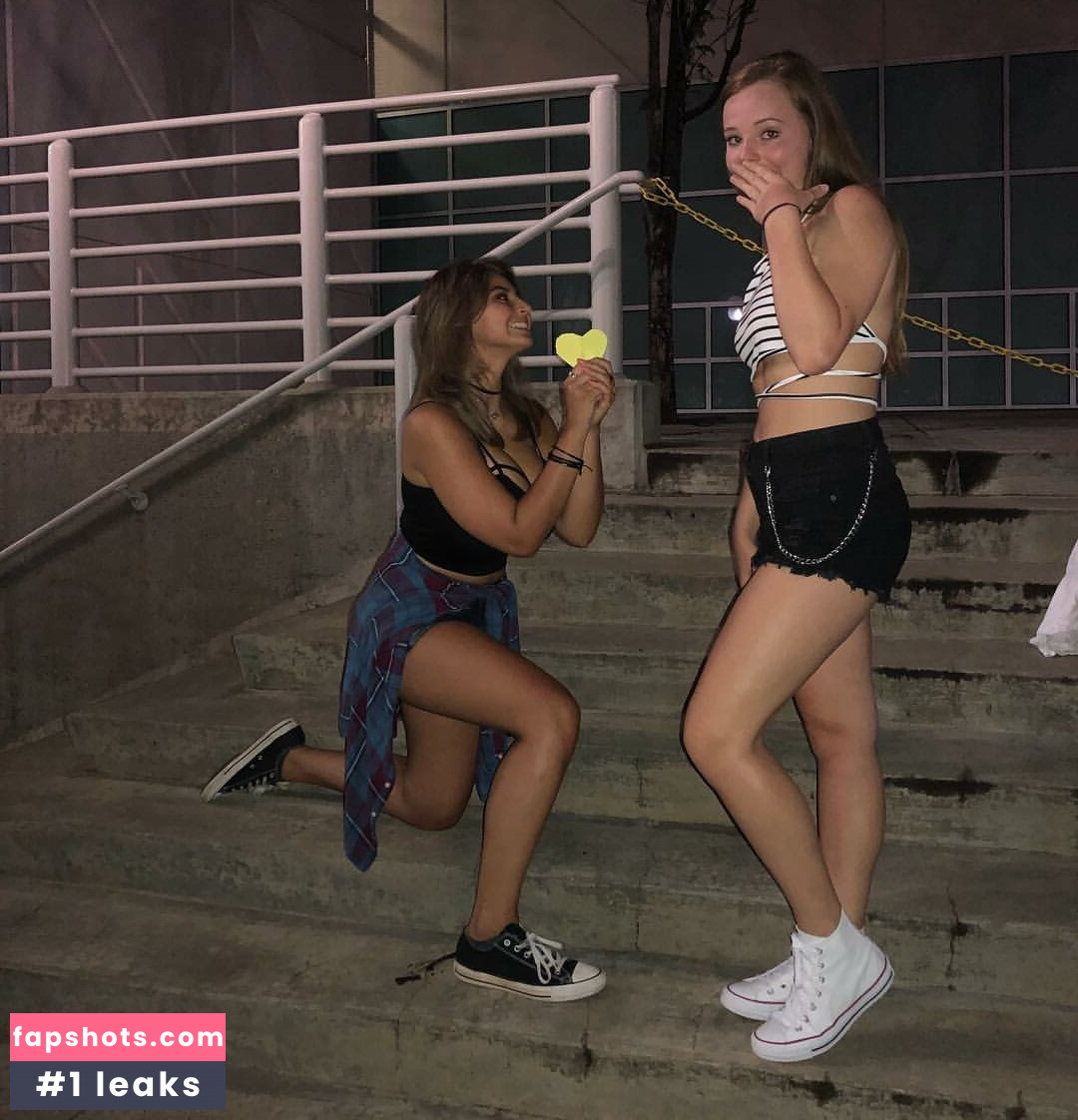 Caroline Casbon gallery photo #22