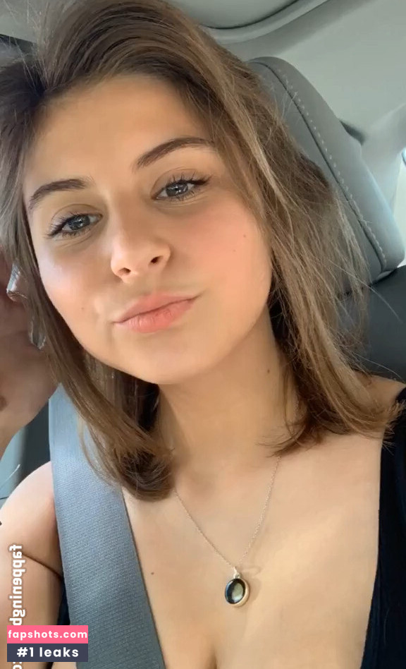 Caroline Casbon gallery photo #32