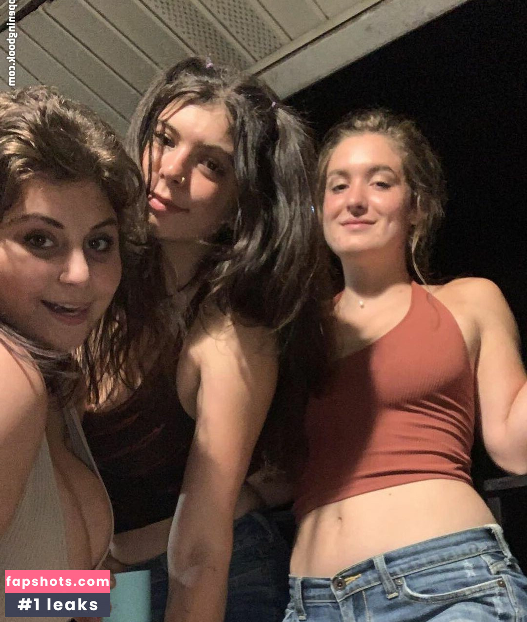 Caroline Casbon gallery photo #40