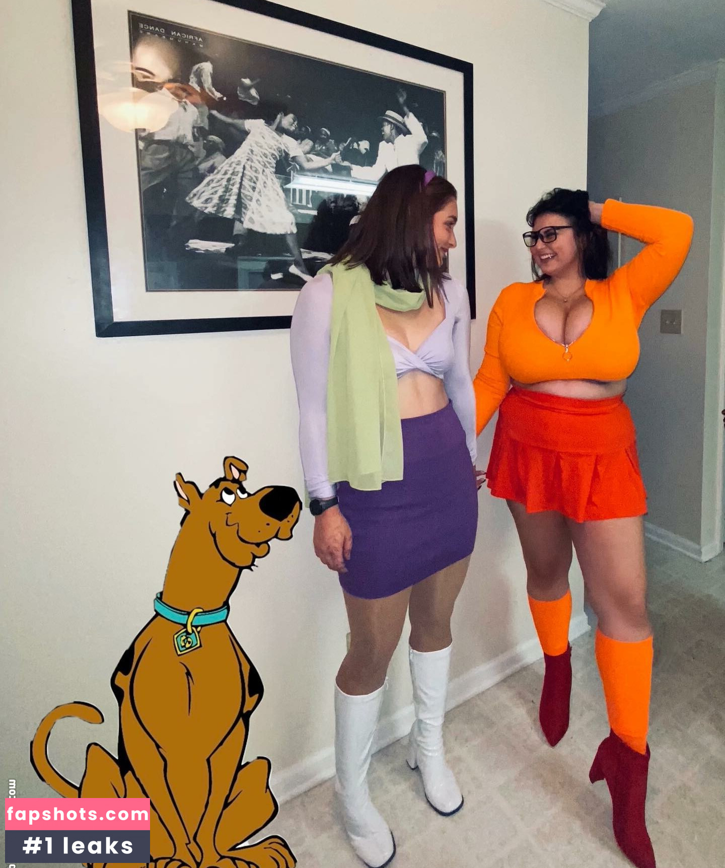 Caroline Casbon gallery photo #42