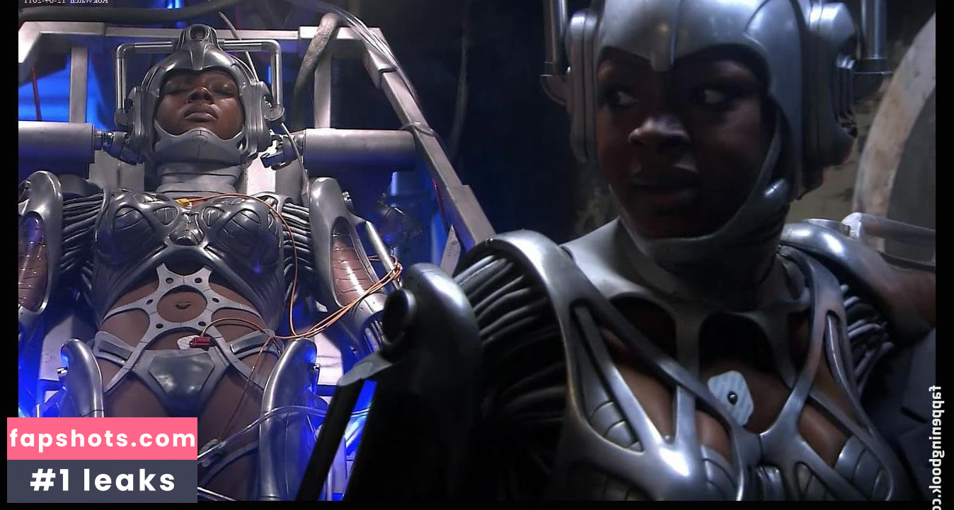 Caroline Chikezie gallery photo #8