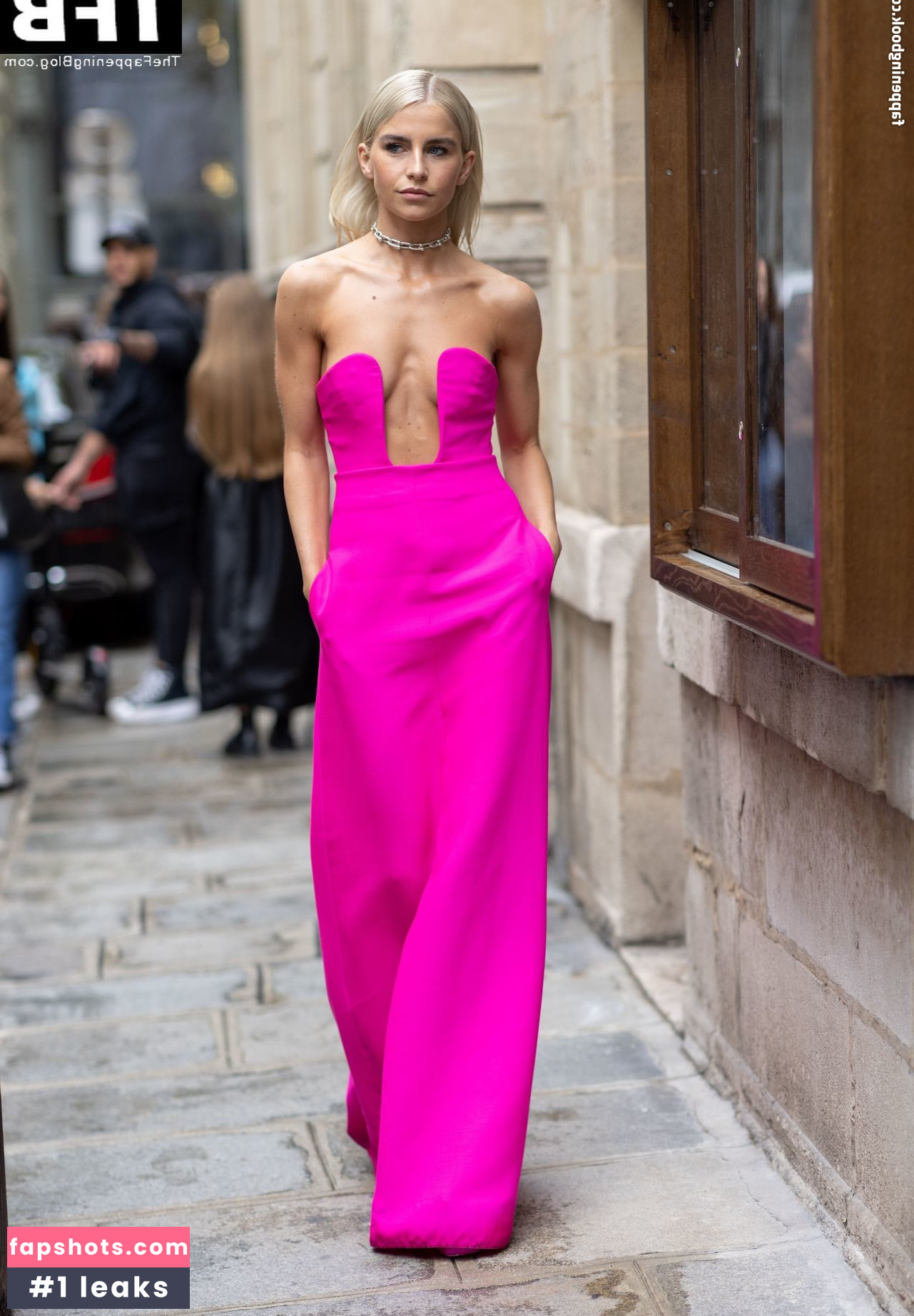 Caroline Daur gallery photo #47