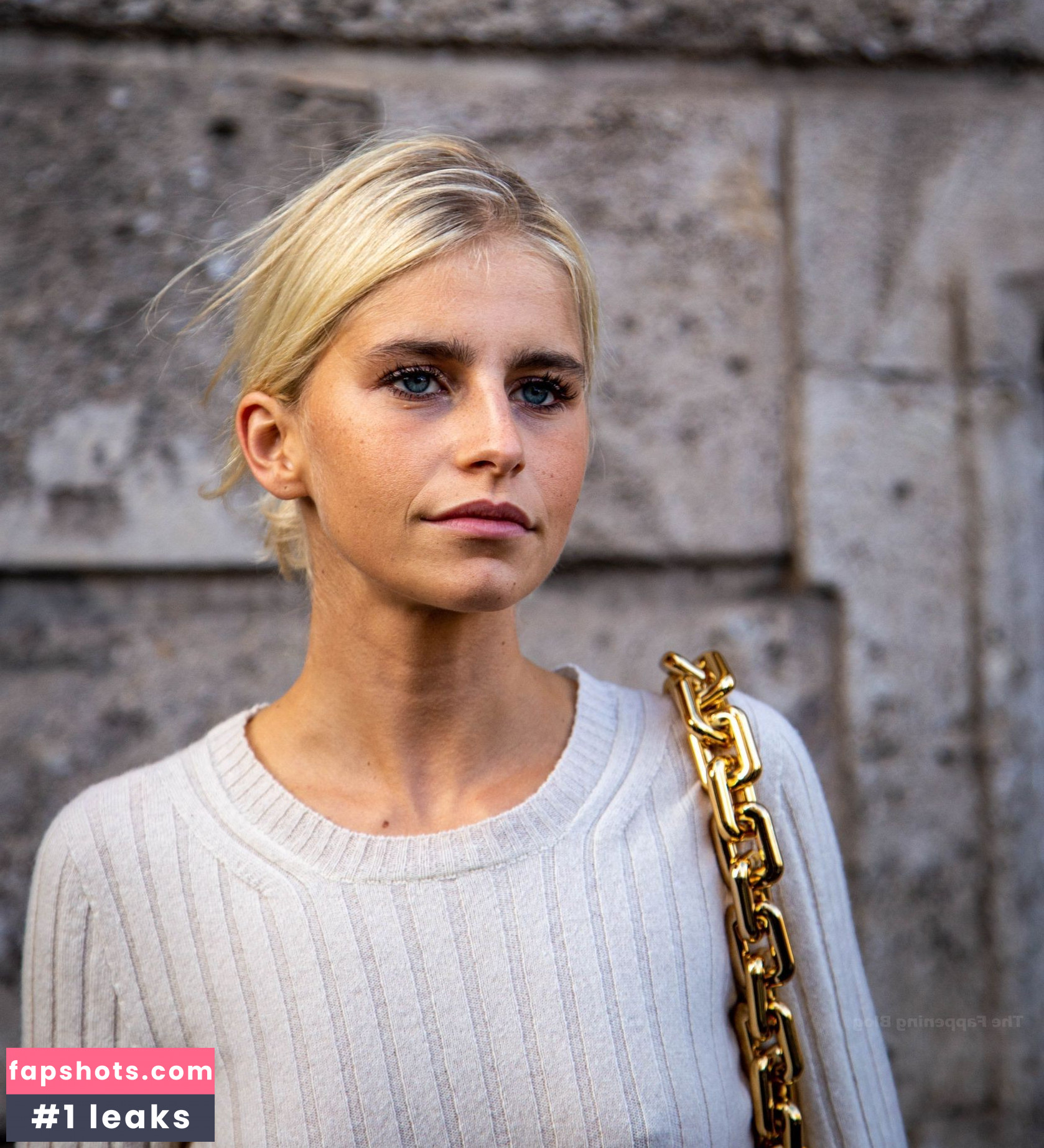 Caroline Daur gallery photo #54