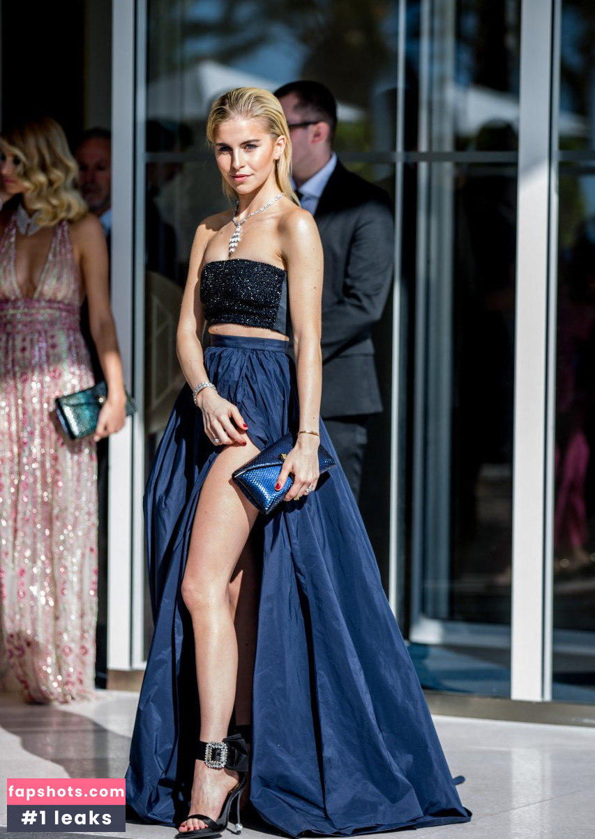 Caroline Daur gallery photo #62