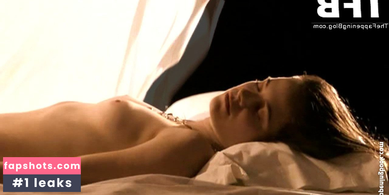 Caroline Dhavernas gallery photo #14