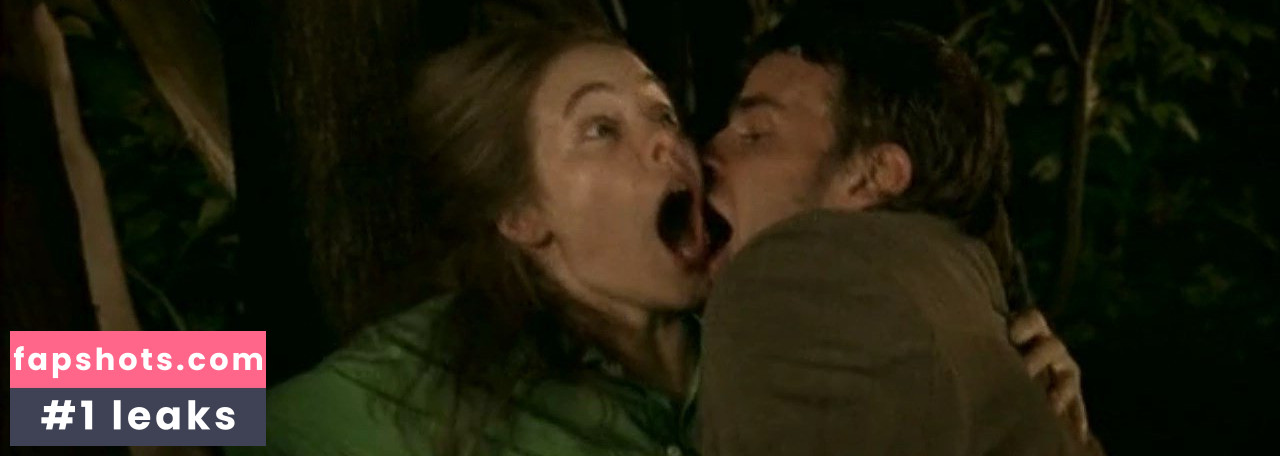 Caroline Dhavernas gallery photo #28