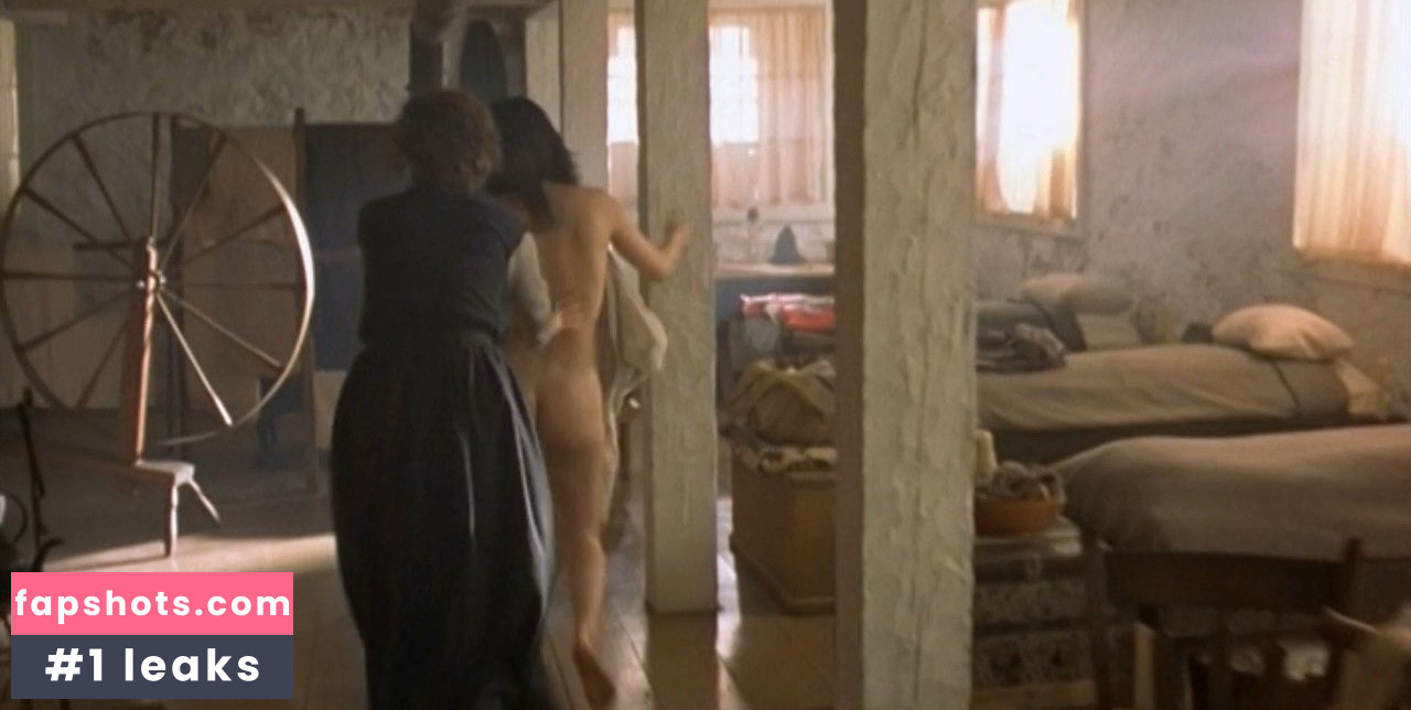 Caroline Dhavernas gallery photo #31