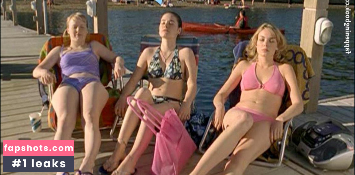 Caroline Dhavernas gallery photo #44