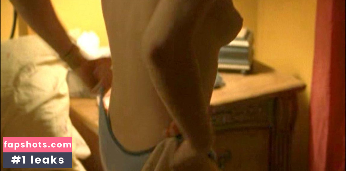 Caroline Dhavernas gallery photo #45