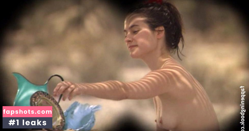 Caroline Dhavernas gallery photo #52