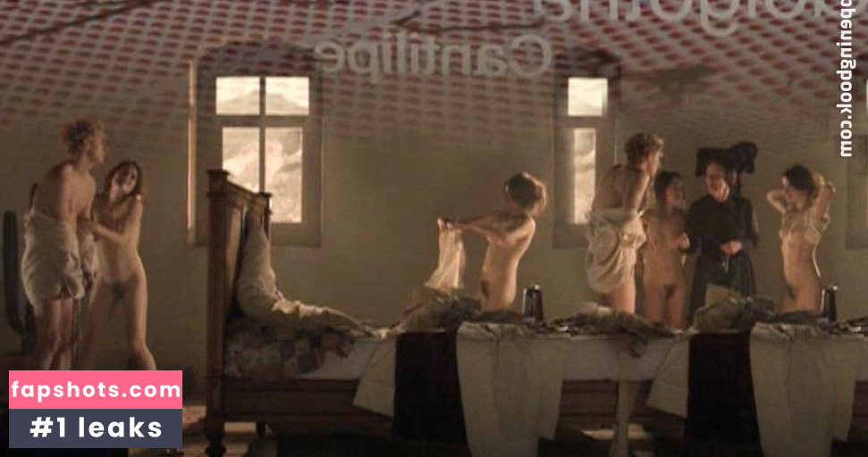 Caroline Dhavernas gallery photo #55