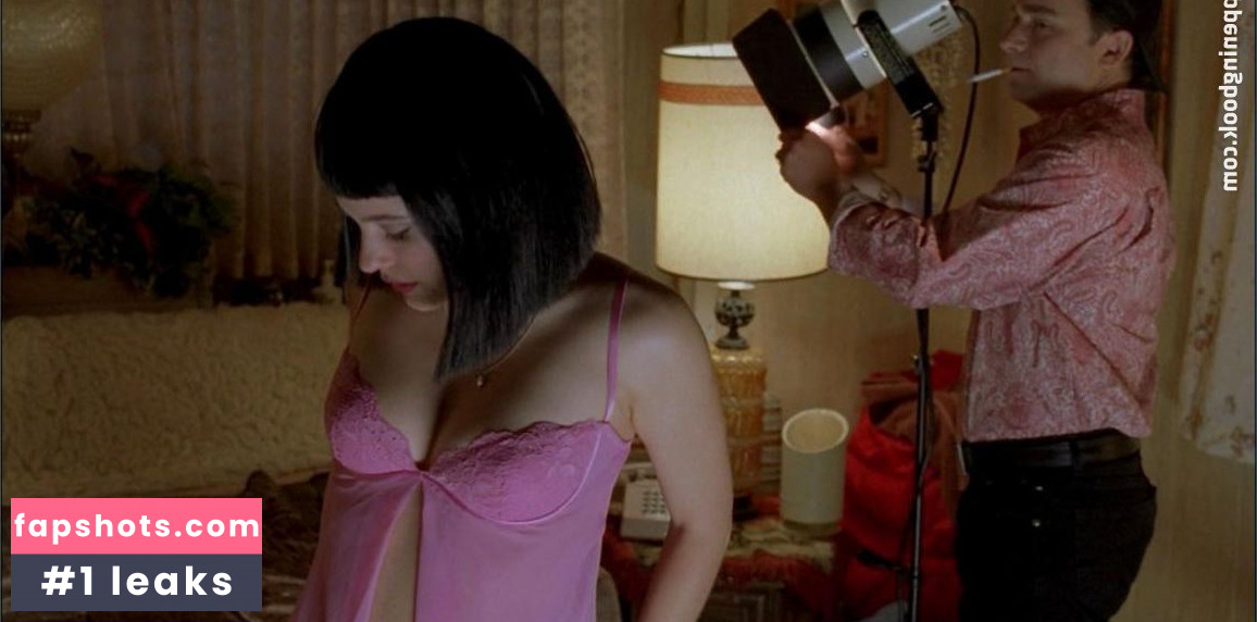 Caroline Dhavernas gallery photo #70