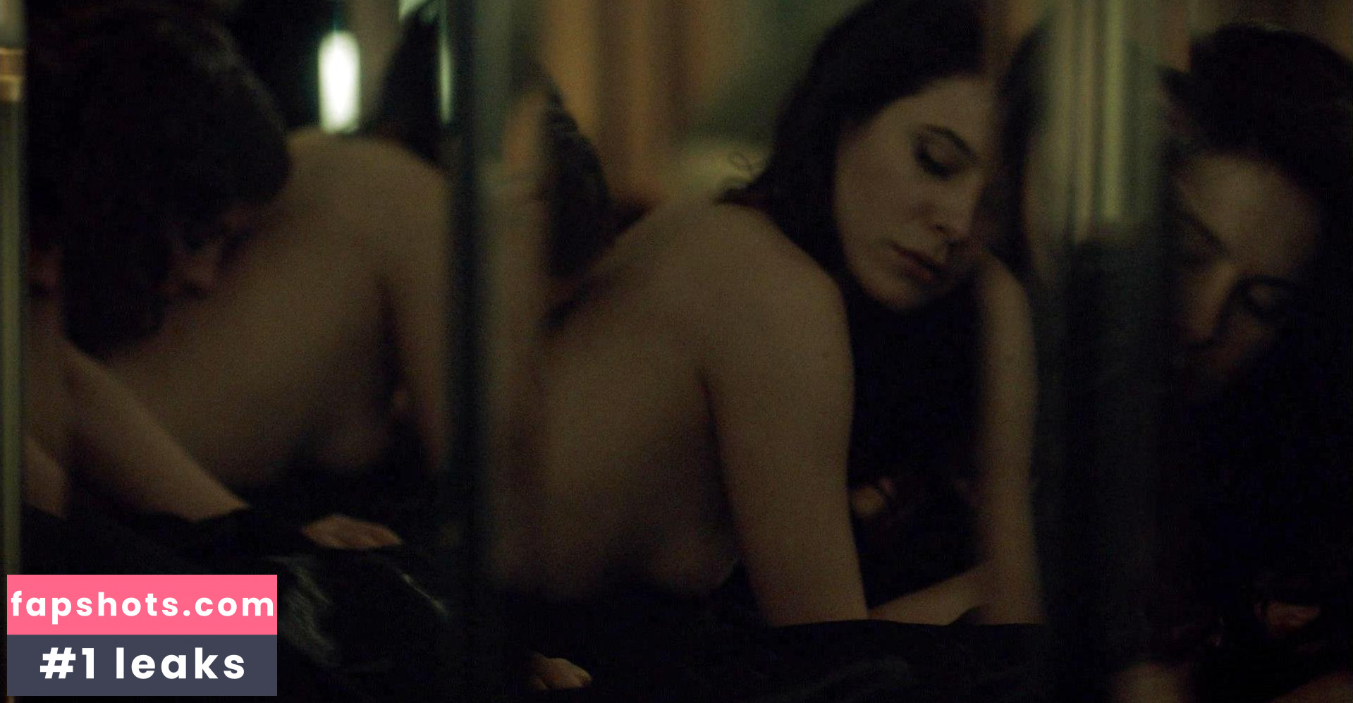 Caroline Dhavernas gallery photo #88