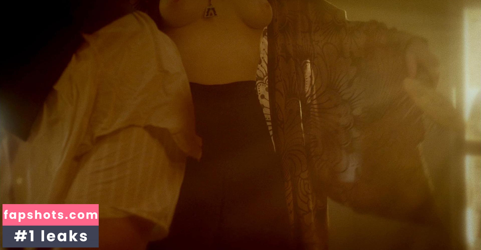 Caroline Gayle gallery photo #5