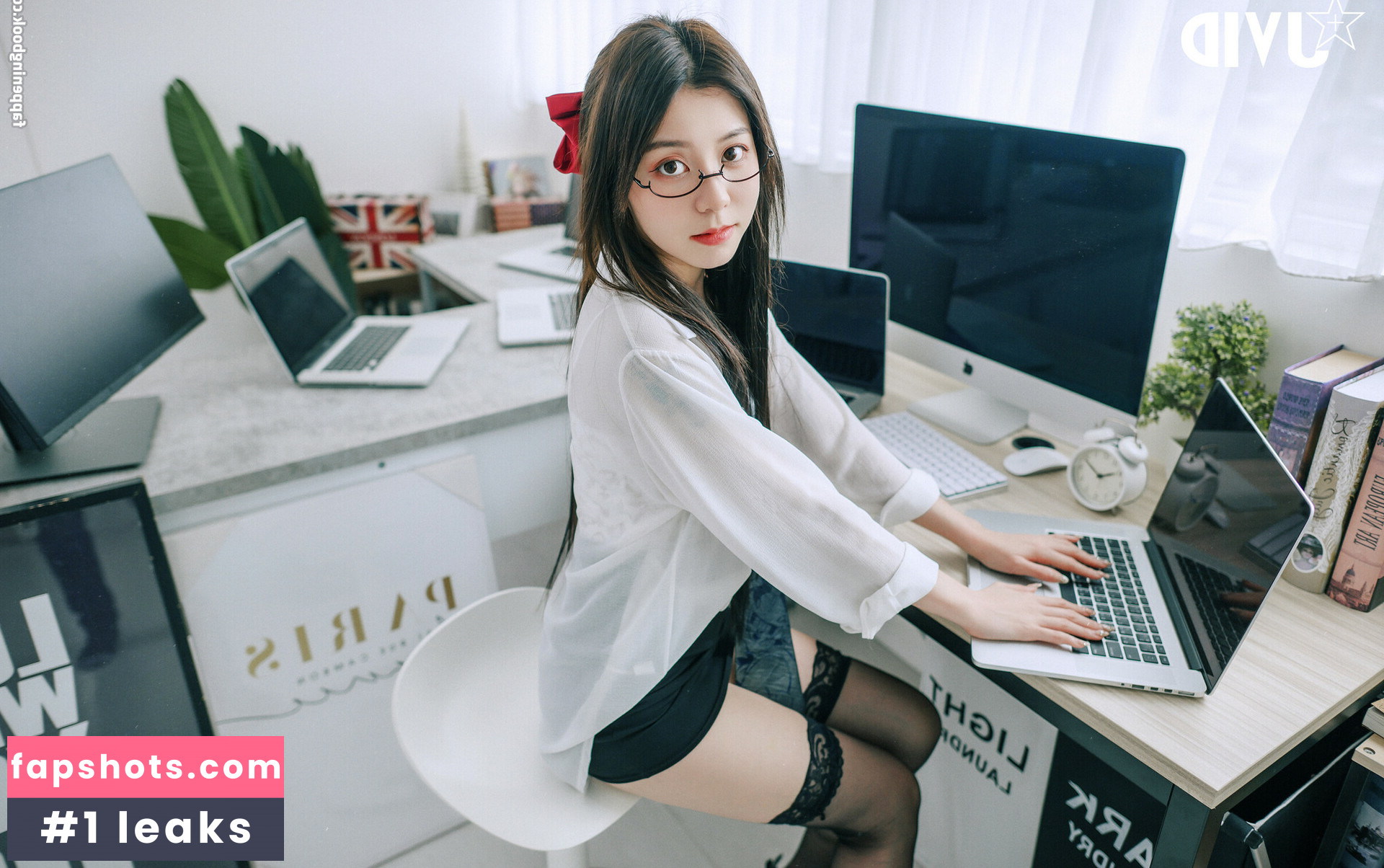 caroline jvid gallery photo #11