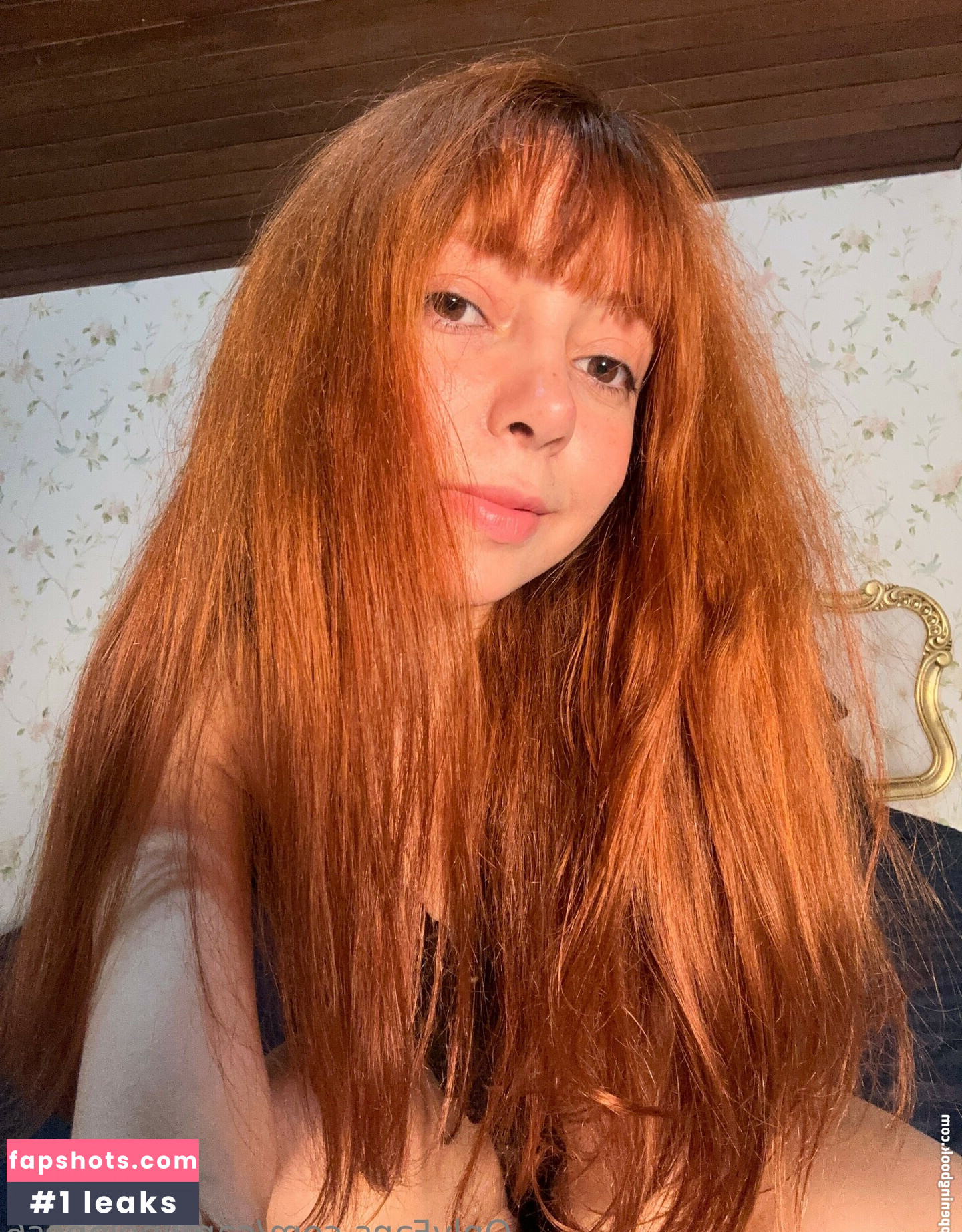 Caroline Lopes gallery photo #40