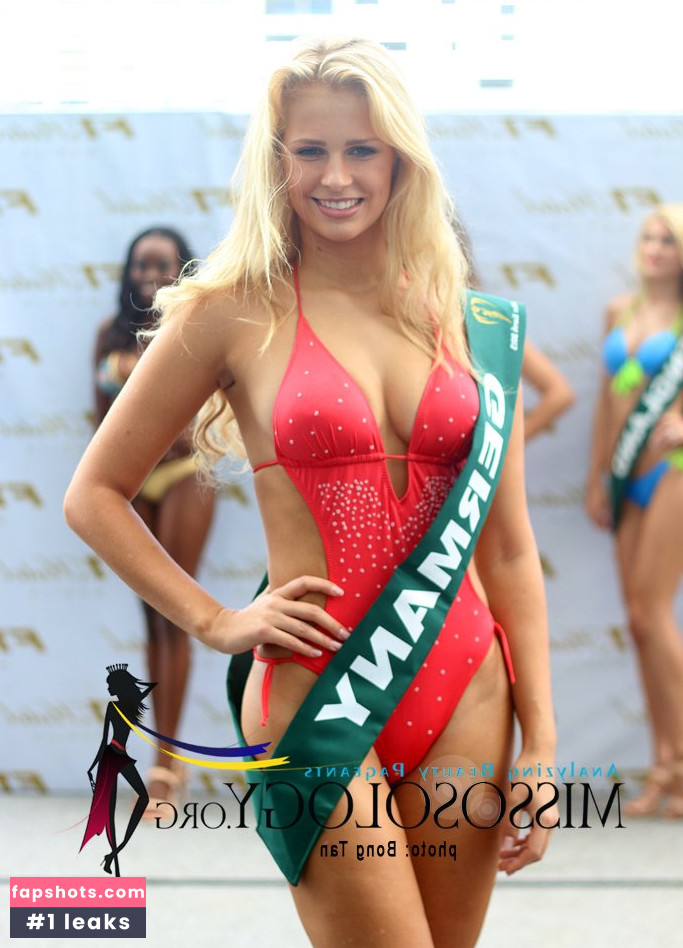 Caroline Noeding gallery photo #2