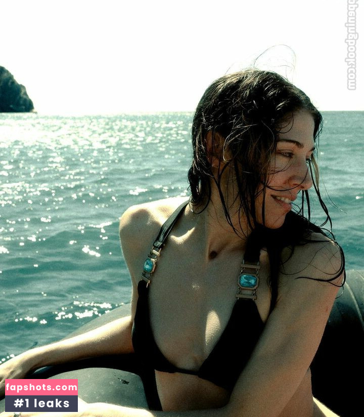 Caroline Polachek gallery photo #38