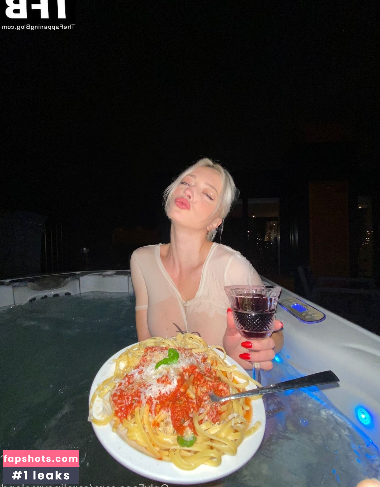 Caroline Vreeland gallery photo #1058