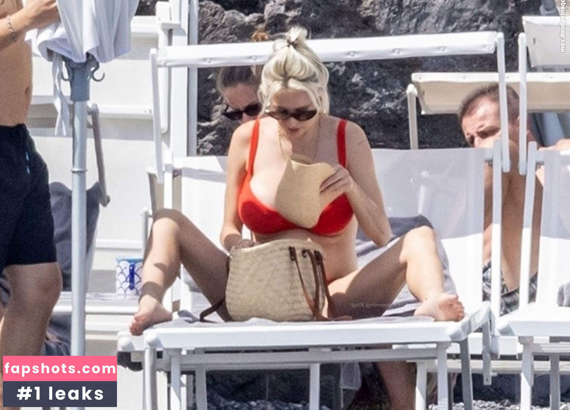 Caroline Vreeland gallery photo #1229