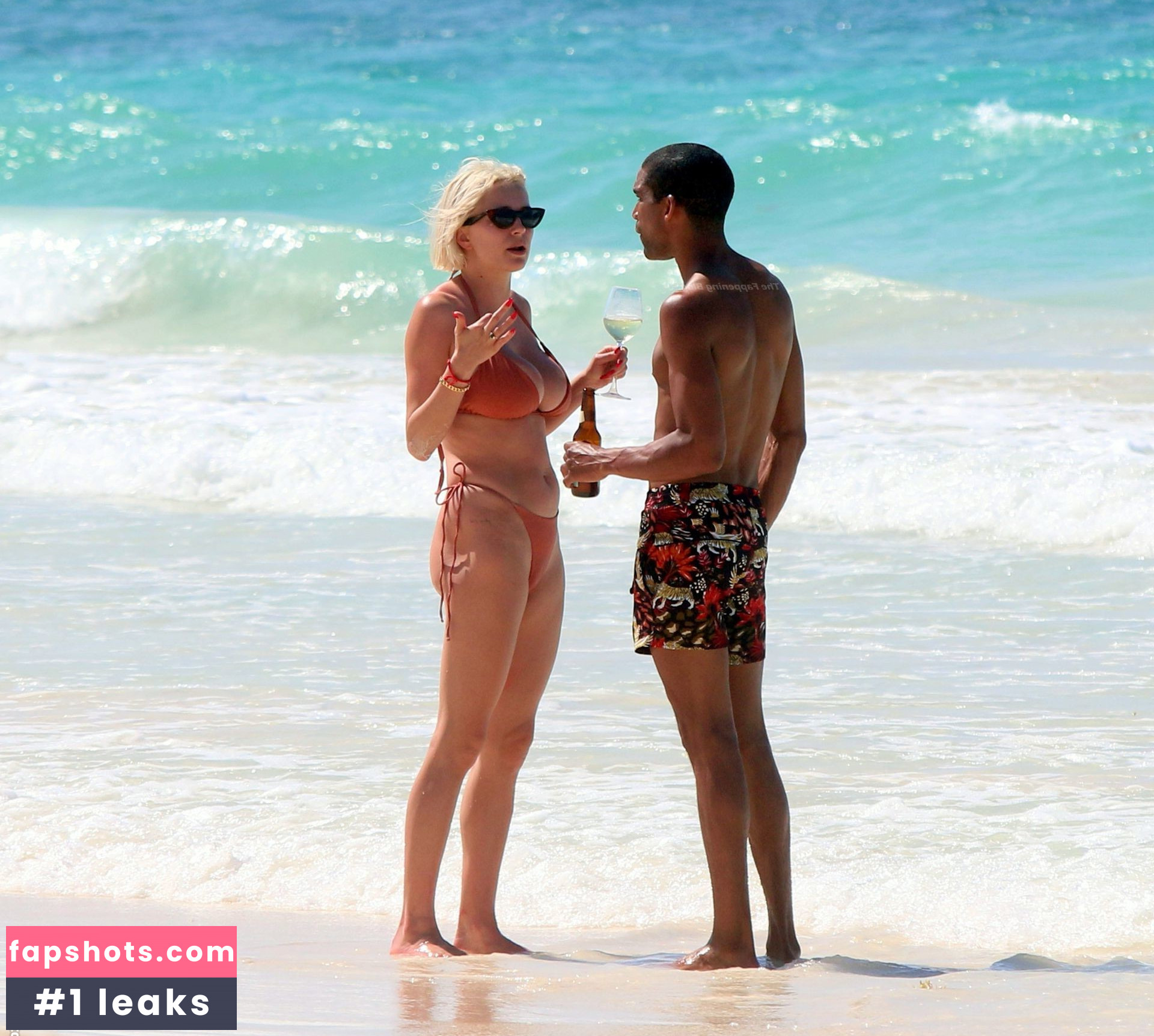 Caroline Vreeland gallery photo #1303