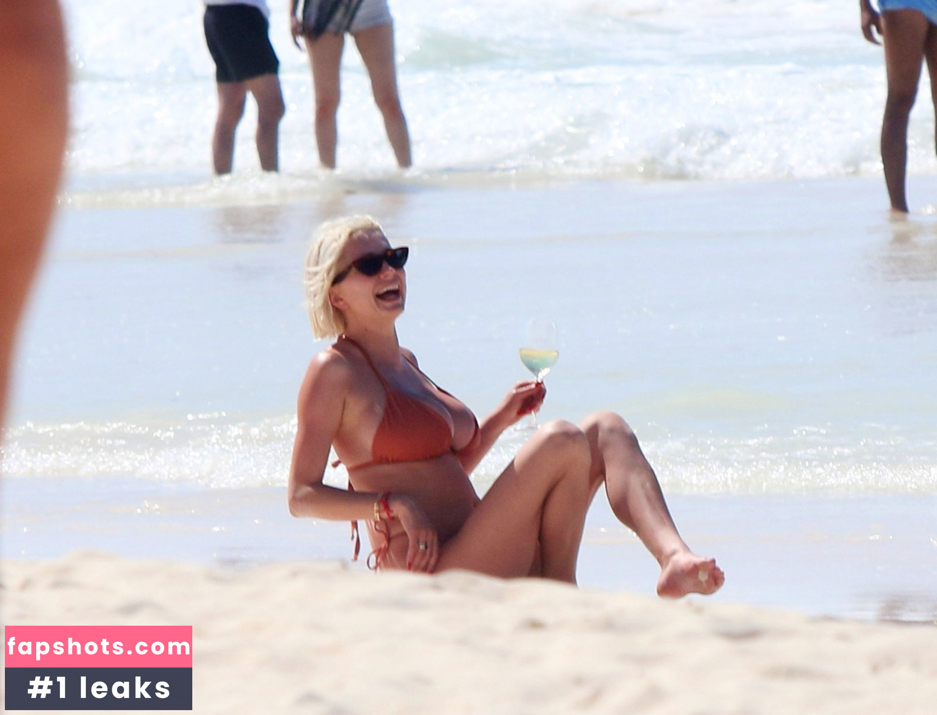 Caroline Vreeland gallery photo #1367