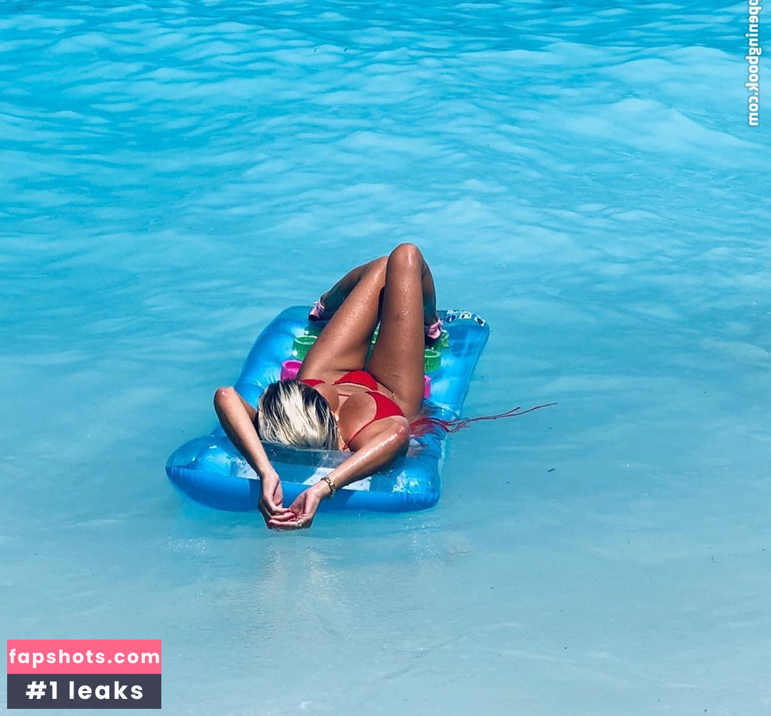 Caroline Vreeland gallery photo #1450