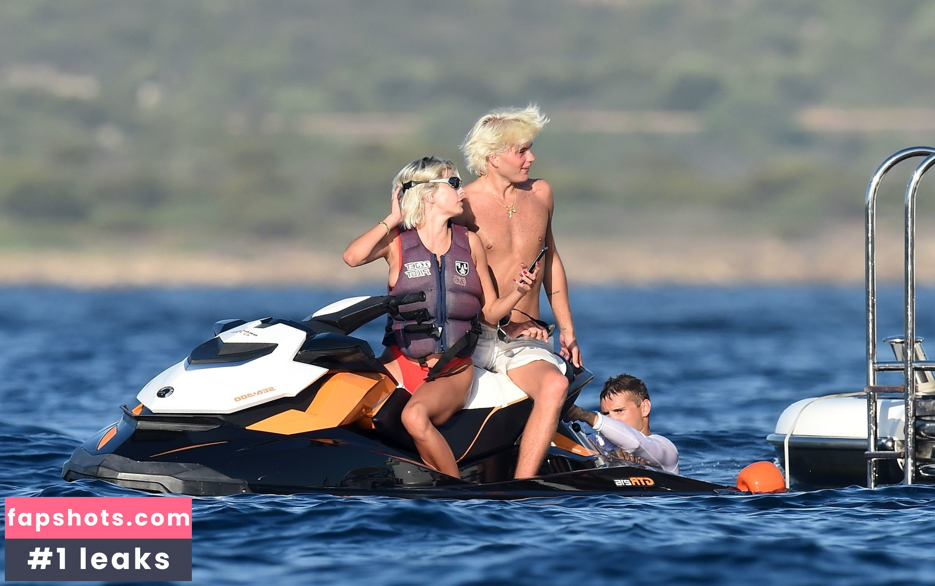 Caroline Vreeland Nude Leaks OnlyFans Photos #1824 - LeakJerk