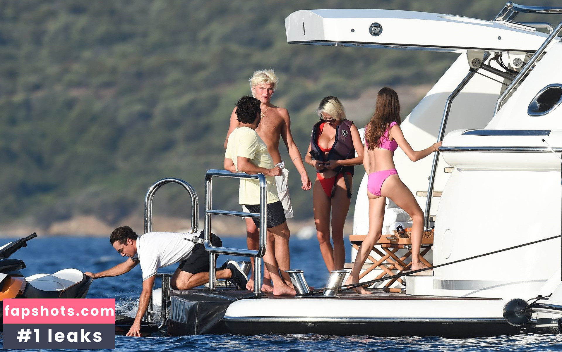 Caroline Vreeland Nude Leaks OnlyFans Photos #1834 - LeakJerk