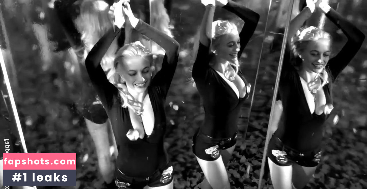 Caroline Vreeland Nude Leaks OnlyFans Photos #2080 - LeakJerk