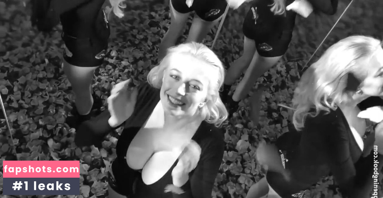 Caroline Vreeland Nude Leaks OnlyFans Photos #2083 - LeakJerk