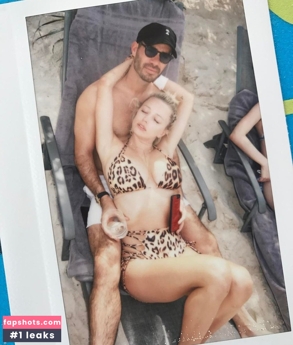 Caroline Vreeland Nude Leaks OnlyFans Photos #2092 - LeakJerk