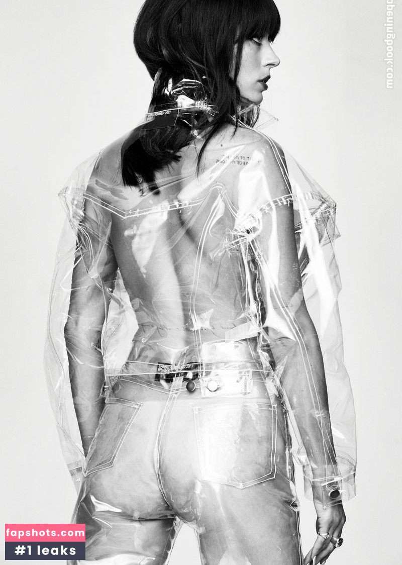 Caroline Vreeland Nude Leaks OnlyFans Photos #2125 - LeakJerk