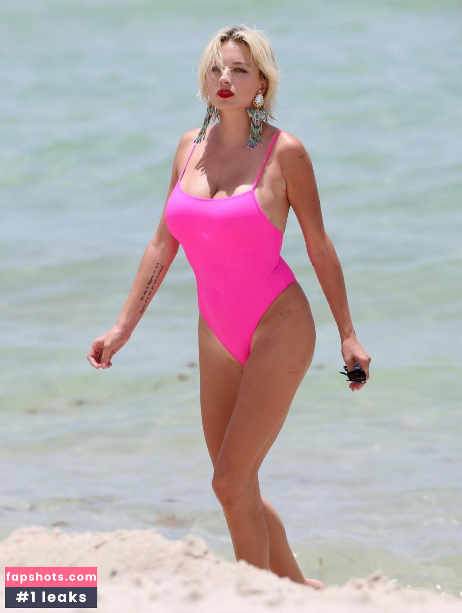 Caroline Vreeland Nude Leaks OnlyFans Photos #2176 - LeakJerk