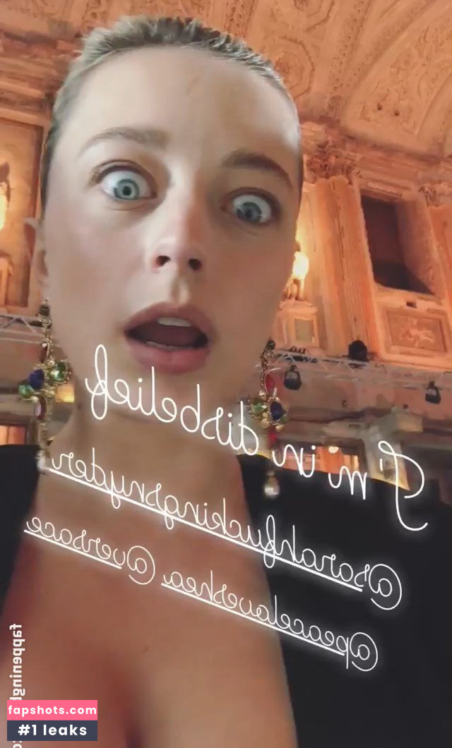 Caroline Vreeland Nude Leaks OnlyFans Photos #2275 - LeakJerk