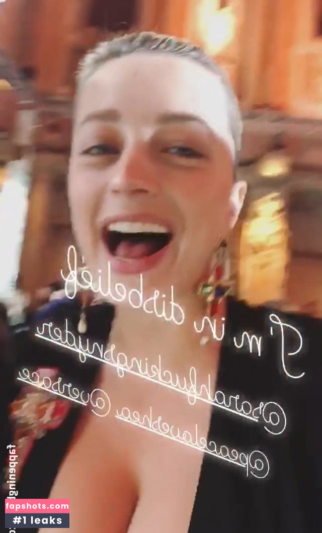 Caroline Vreeland Nude Leaks OnlyFans Photos #2277 - LeakJerk