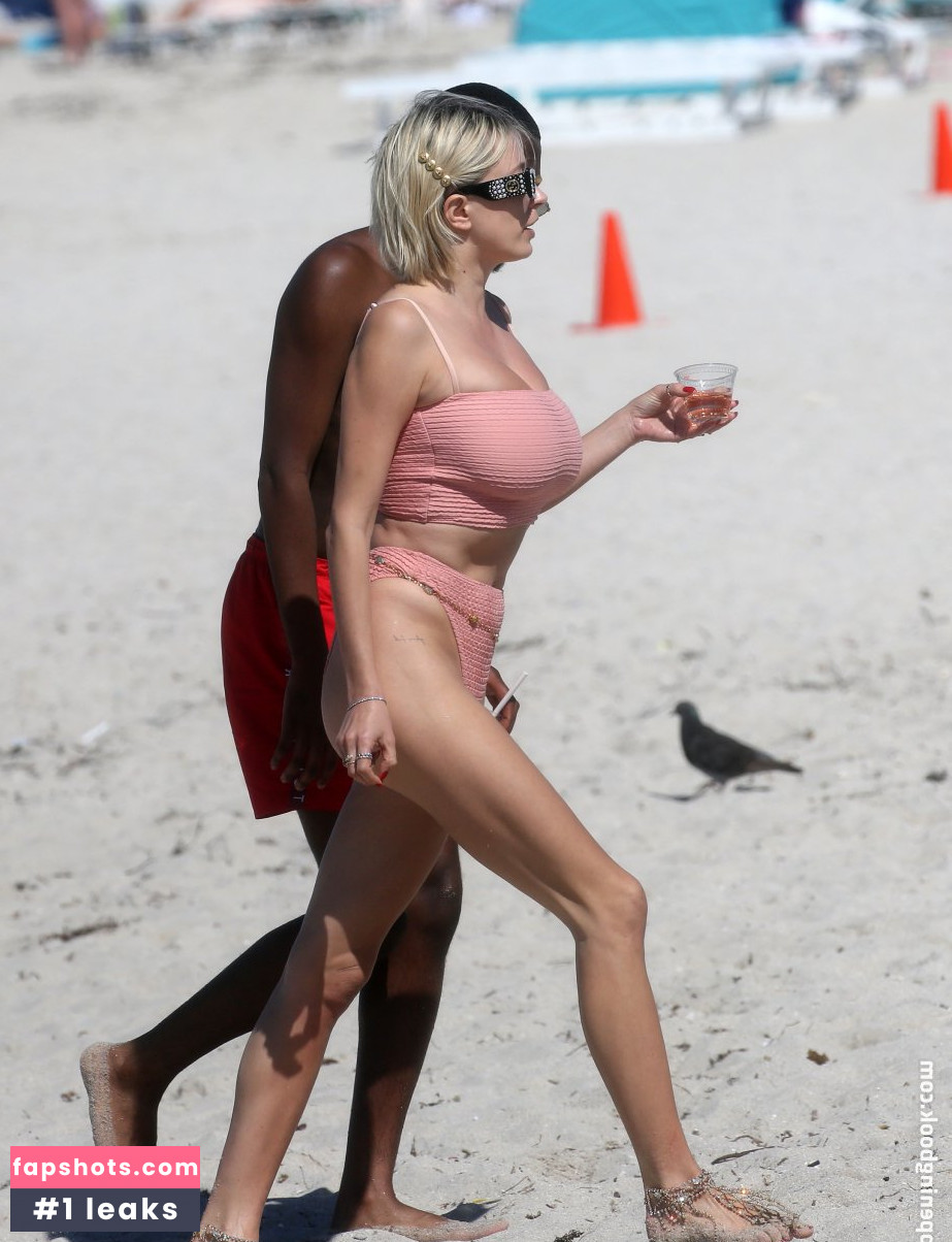 Caroline Vreeland Nude Leaks OnlyFans Photos #2303 - LeakJerk