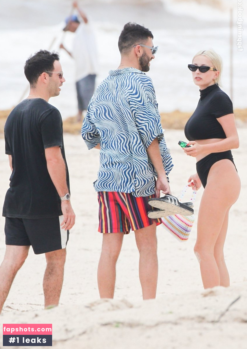 Caroline Vreeland Nude Leaks OnlyFans Photos #2403 - LeakJerk