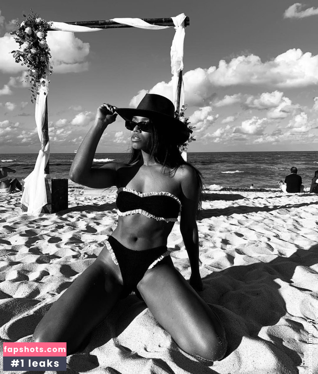 Caroline Vreeland gallery photo #2546